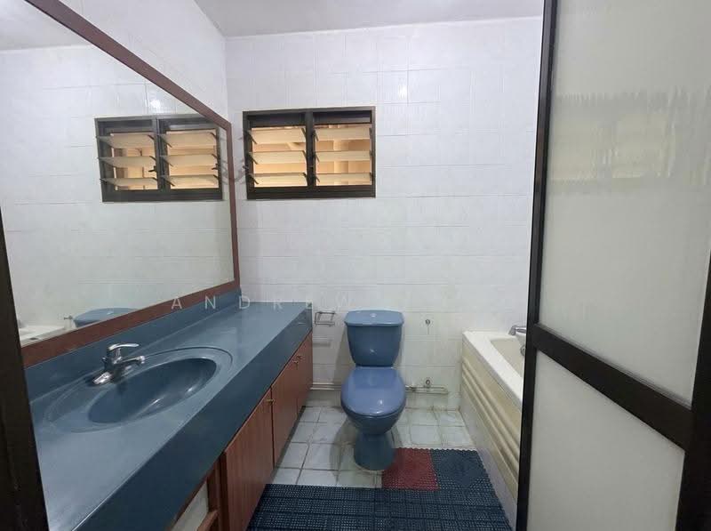 636 Woodlands Ring Road, 636 Woodlands Ring Road, Admiralty / Woodlands, 4 Bedrooms, 1,528 sqft, HDB Flat For Sale, by Andrew Yong, 500272653 - Bathroom - PropertyGuru.com.sg