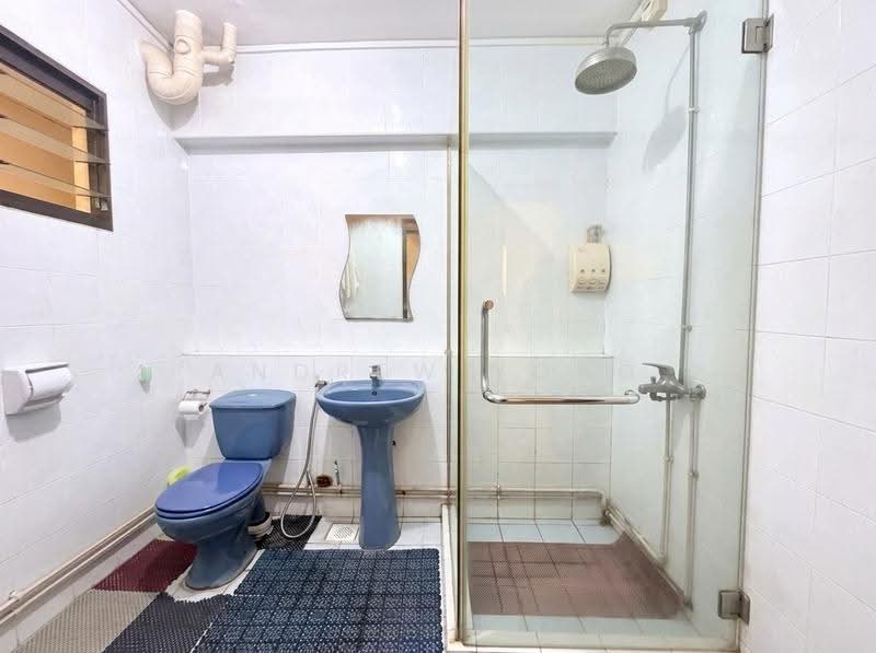 636 Woodlands Ring Road, 636 Woodlands Ring Road, Admiralty / Woodlands, 4 Bedrooms, 1,528 sqft, HDB Flat For Sale, by Andrew Yong, 500272653 - Bathroom - PropertyGuru.com.sg
