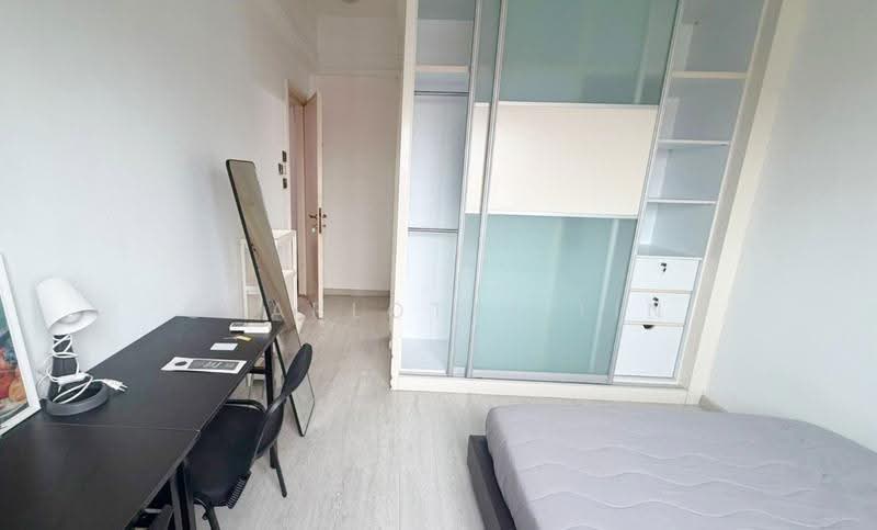 Parc Oasis, 35 Jurong East Avenue 1, Boon Lay / Jurong / Tuas, Room Rental, 200 sqft, Condominium For Rent, by Charlotte Lin, 500272654 - Bedroom - PropertyGuru.com.sg