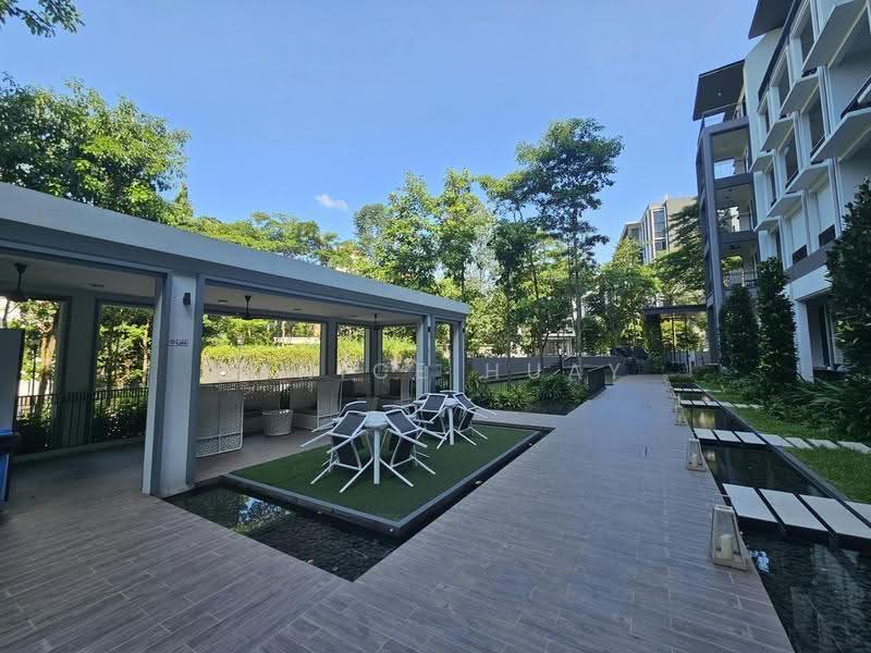 Mayfair Gardens, 8 Rifle Range Road, Clementi Park / Upper Bukit Timah, 1 Bedroom, 560 sqft, Condominium For Sale, by Janice Huay, 500272655 - Exterior - PropertyGuru.com.sg