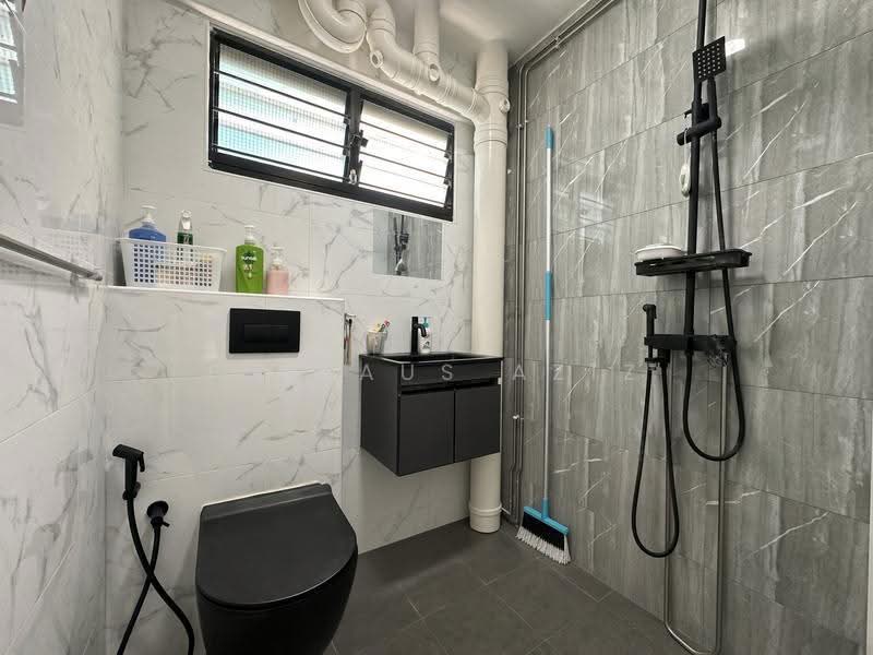 179 Woodlands Street 13, 179 Woodlands Street 13, Admiralty / Woodlands, 2 Bedrooms, 785 sqft, HDB Flat For Rent, by Firdaus Aziz, 500272657 - Bathroom - PropertyGuru.com.sg