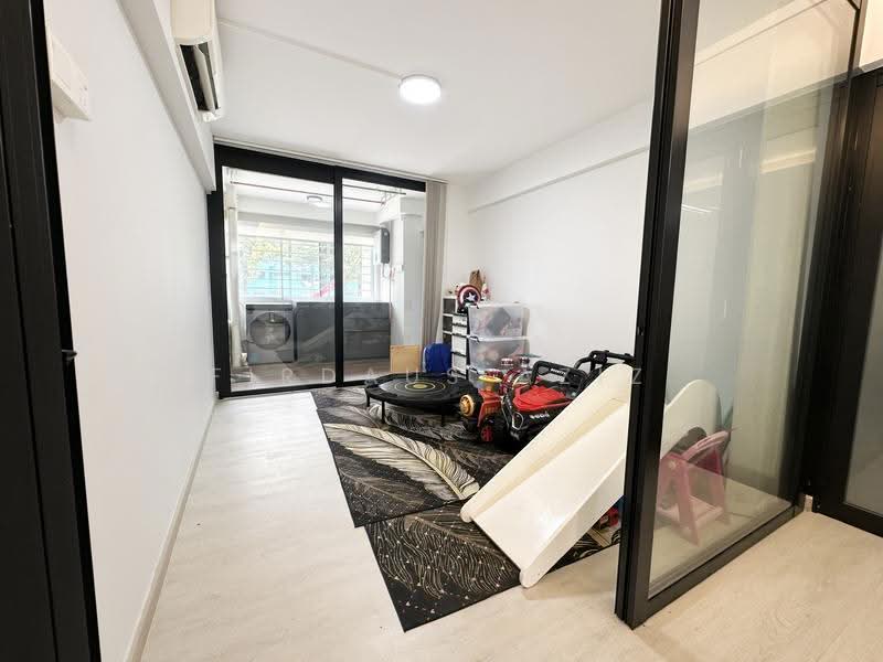 179 Woodlands Street 13, 179 Woodlands Street 13, Admiralty / Woodlands, 2 Bedrooms, 785 sqft, HDB Flat For Rent, by Firdaus Aziz, 500272657 - Balcony - PropertyGuru.com.sg