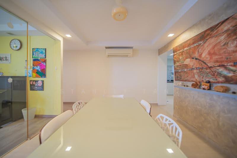 180 Lompang Road, 180 Lompang Road, Dairy Farm / Bukit Panjang / Choa Chu Kang, 4 Bedrooms, 1,399 sqft, HDB Flat For Sale, by Stanley Tan, 500272663 - Dining Room - PropertyGuru.com.sg