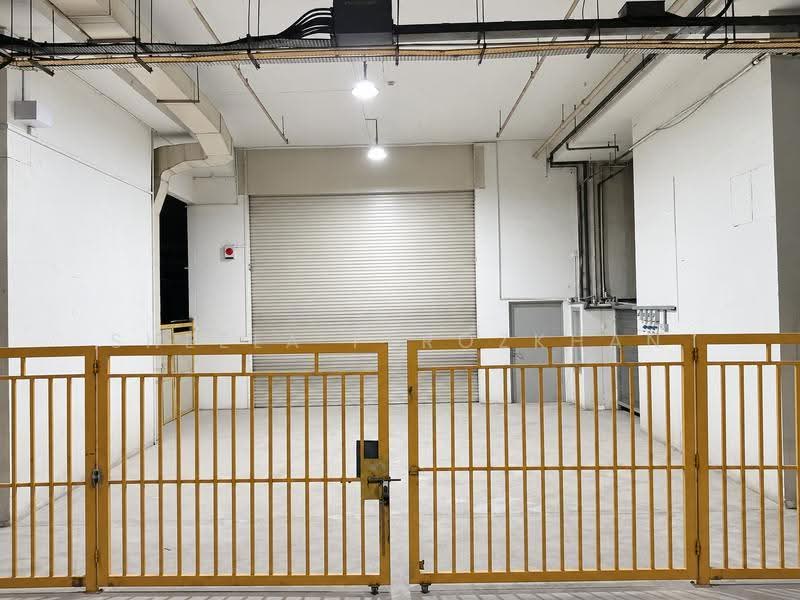 Wcega Plaza, 1 Bukit Batok Crescent, Dairy Farm / Bukit Panjang / Choa Chu Kang, 1,632 sqft, Factory / Workshop (B2) For Rent, by Sheela Ferozkhan, 500272668 - Entrance - CommercialGuru.com.sg
