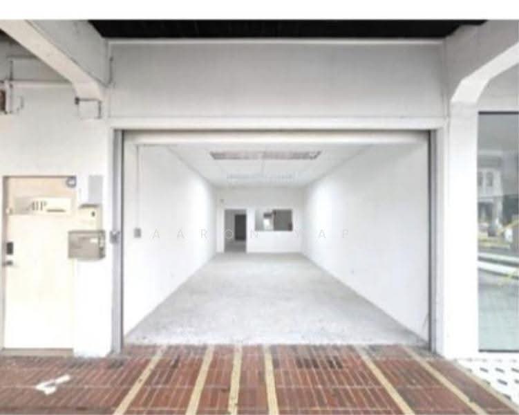 2-Storey Shophouse in Heart of East Coast Road, East Coast / Marine Parade, 5 Bedrooms, 2,619 sqft, Walk-up Apartment For Rent, by Aaron Yap, 500272677 - Interior - PropertyGuru.com.sg