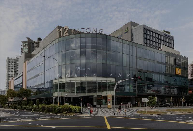 2-Storey Shophouse in Heart of East Coast Road, East Coast / Marine Parade, 5 Bedrooms, 2,619 sqft, Walk-up Apartment For Rent, by Aaron Yap, 500272677 - Exterior - PropertyGuru.com.sg