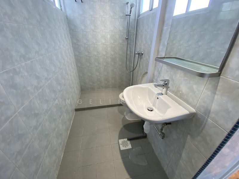 Chancery Court, 36A Dunearn Road, Newton / Novena, 3 Bedrooms, 2,034 sqft, Condominium For Rent, by Angelina Tan, 500272706 - Bathroom - PropertyGuru.com.sg