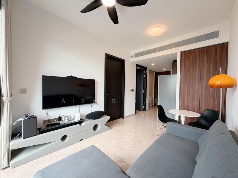 Pullman Residences, 18 Dunearn Road, Newton / Novena, 1 Bedroom, 463 sqft, Condominium For Sale, by Alexis Quek, 500272727 - Living Room - PropertyGuru.com.sg
