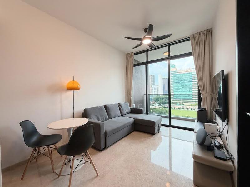 Pullman Residences, 18 Dunearn Road, Newton / Novena, 1 Bedroom, 463 sqft, Condominium For Sale, by Alexis Quek, 500272727 - Living Room - PropertyGuru.com.sg
