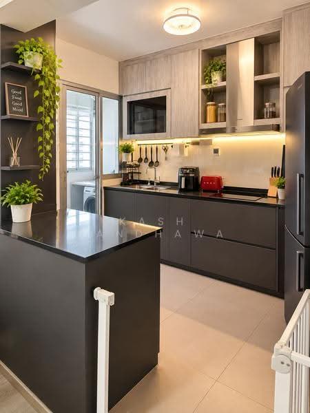 152C Bedok South Road, 152C Bedok South Road, Bedok / Upper East Coast, 3 Bedrooms, 1,001 sqft, HDB Flat For Sale, by Kash Randhawa, 500272741 - Kitchen - PropertyGuru.com.sg