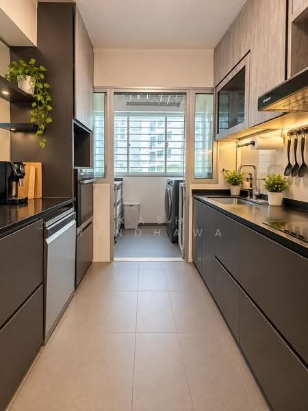 152C Bedok South Road, 152C Bedok South Road, Bedok / Upper East Coast, 3 Bedrooms, 1,001 sqft, HDB Flat For Sale, by Kash Randhawa, 500272741 - Kitchen - PropertyGuru.com.sg