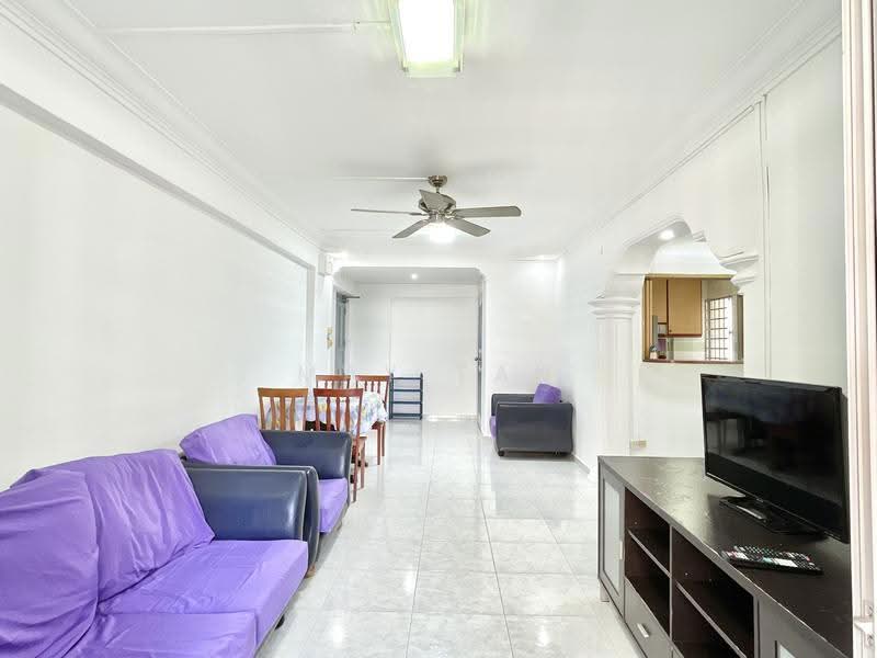 879 Woodlands Street 82, 879 Woodlands Street 82, Admiralty / Woodlands, 3 Bedrooms, 1,345 sqft, HDB Flat For Rent, by May Tan, 500272744 - Living Room - PropertyGuru.com.sg