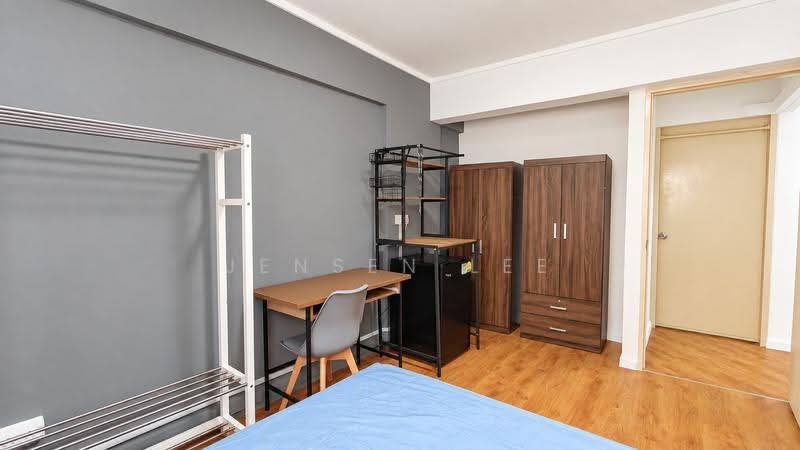 32 Cassia Crescent, 32 Cassia Crescent, Eunos / Geylang / Paya Lebar, Room Rental, 150 sqft, HDB Flat For Rent, by Jensen Lee, 500272751 - Room 1 with queen bed - $1,600 - PropertyGuru.com.sg