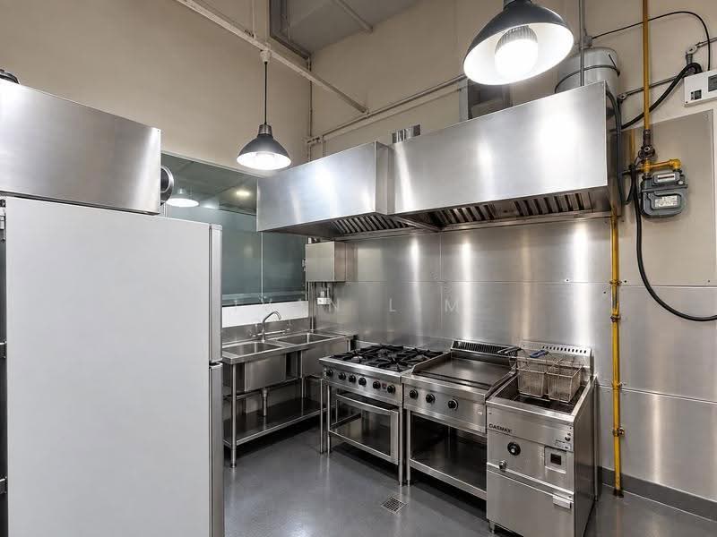 The Commerze @ Irving, 1 Irving Place, Macpherson / Potong Pasir, 484 sqft, Light Industrial (B1) For Sale, by Ivan Lim, 500272752 - Kitchen - CommercialGuru.com.sg