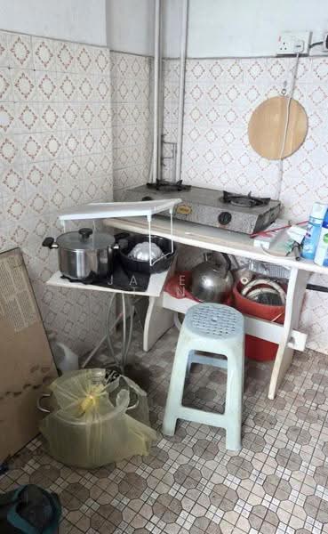 40 Chai Chee Avenue, 40 Chai Chee Avenue, Bedok / Upper East Coast, 2 Bedrooms, 700 sqft, HDB Flat For Rent, by James Tan, 500272755 - Kitchen - PropertyGuru.com.sg