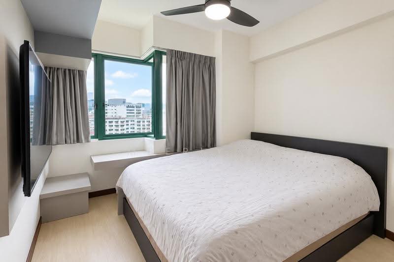 Cheapest and largest >1,100sqft 3B3B & maid's room, 4 mins to LRT, Bukit Batok/Choa Chu Kang/Dairy Farm/Teck Whye, Dairy Farm / Bukit Panjang / Choa Chu Kang, 4 Bedrooms, 1,216 sqft, Condominium For Sale, by Kimberly Lai, 500272775 - Bedroom - PropertyGuru.com.sg