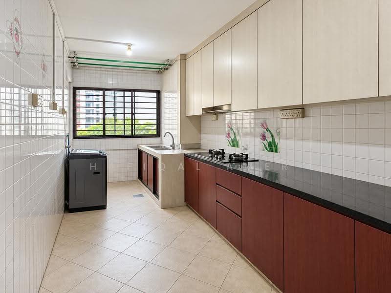 545 Jurong West Street 42, 545 Jurong West Street 42, Boon Lay / Jurong / Tuas, 3 Bedrooms, 1,109 sqft, HDB Flat For Sale, by Hafiqal Amer, 500272792 - Kitchen - PropertyGuru.com.sg
