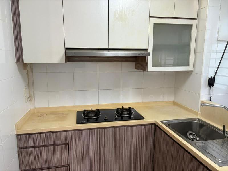 180D Rivervale Crescent, 180D Rivervale Crescent, Hougang / Punggol / Sengkang, 1 Bedroom, 470 sqft, HDB Flat For Rent, by Brandon Loh, 500272793 - Kitchen - PropertyGuru.com.sg
