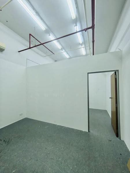 Unity Centre, 51 Bukit Batok Crescent, Dairy Farm / Bukit Panjang / Choa Chu Kang, 1,561 sqft, Light Industrial (B1) For Sale, by Jimmy Poh, 500272802 - Interior - CommercialGuru.com.sg
