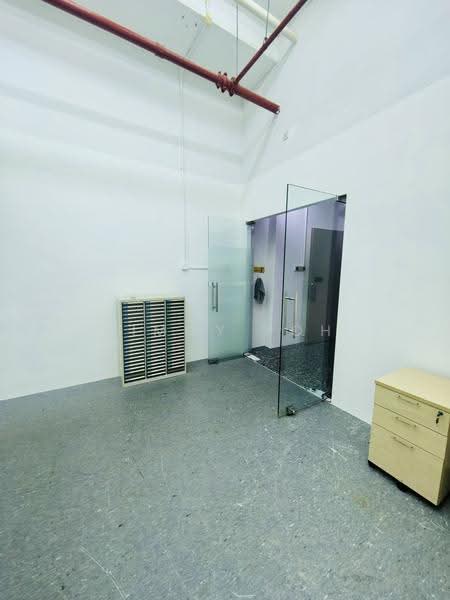 Unity Centre, 51 Bukit Batok Crescent, Dairy Farm / Bukit Panjang / Choa Chu Kang, 1,561 sqft, Light Industrial (B1) For Sale, by Jimmy Poh, 500272802 - Interior - CommercialGuru.com.sg