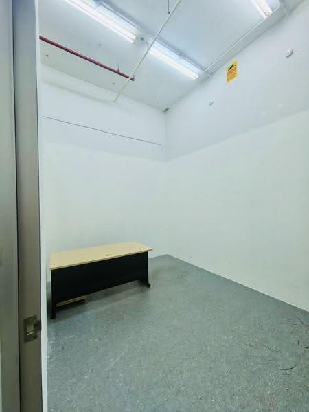 Unity Centre, 51 Bukit Batok Crescent, Dairy Farm / Bukit Panjang / Choa Chu Kang, 1,561 sqft, Light Industrial (B1) For Sale, by Jimmy Poh, 500272802 - Interior - CommercialGuru.com.sg