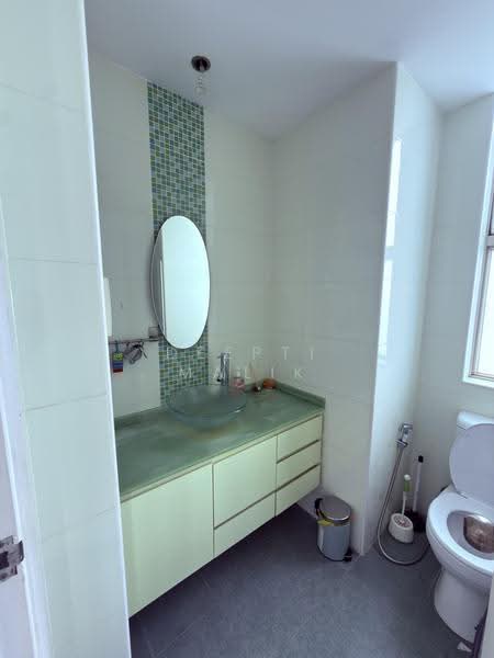 The Waterside, 1 Tanjong Rhu Road, East Coast / Marine Parade, 4 Bedrooms, 2,411 sqft, Condominium For Rent, by Deepti Malik, 500272803 - PropertyGuru.com.sg