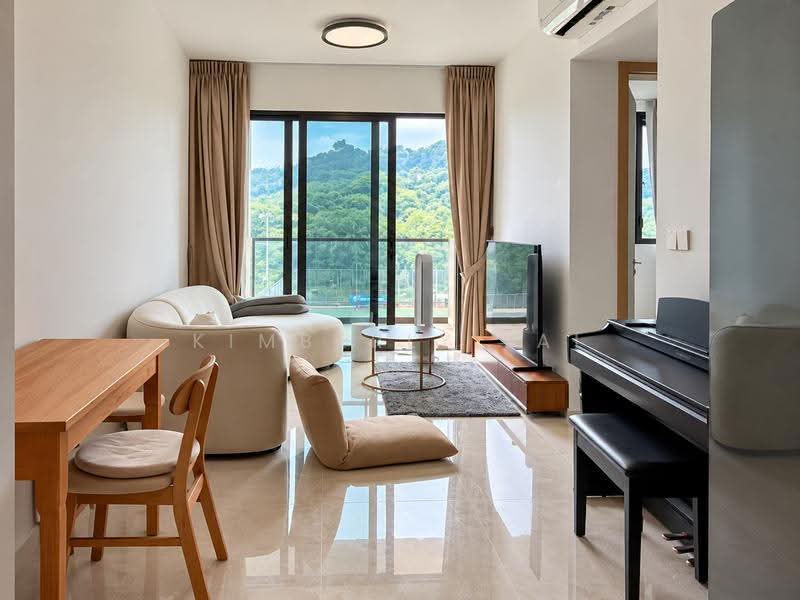 Cheap high floor 2B2B convertible to 3BR. 2 mins’ to shops. Shuttle bus to MRT., Dairy Farm / Bukit Panjang / Choa Chu Kang, 3 Bedrooms, 711 sqft, Condominium For Sale, by Kimberly Lai, 500272817 - Living Room - PropertyGuru.com.sg