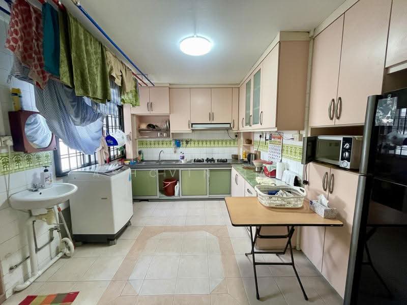 832 Jurong West Street 81, 832 Jurong West Street 81, Boon Lay / Jurong / Tuas, 4 Bedrooms, 1,368 sqft, HDB Flat For Sale, by Ashcvin Mani, 500272823 - Kitchen - PropertyGuru.com.sg