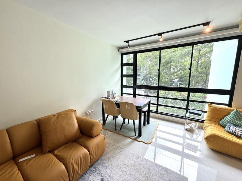 55 Havelock Road, 55 Havelock Road, Alexandra / Commonwealth, 3 Bedrooms, 1,011 sqft, HDB Flat For Rent, by Ethan Mark Kheng, 500272825 - Living Room - PropertyGuru.com.sg