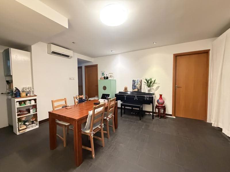 Gardenvista, 950 Dunearn Road, Clementi Park / Upper Bukit Timah, 4 Bedrooms, 1,345 sqft, Condominium For Sale, by Joey Tan, 500272833 - Dining Room - PropertyGuru.com.sg