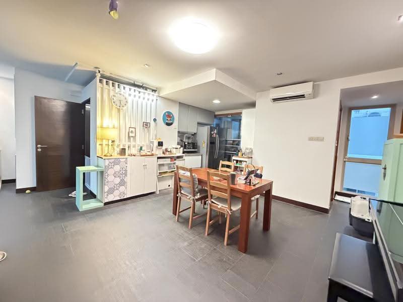 Gardenvista, 950 Dunearn Road, Clementi Park / Upper Bukit Timah, 4 Bedrooms, 1,345 sqft, Condominium For Sale, by Joey Tan, 500272833 - Kitchen - PropertyGuru.com.sg