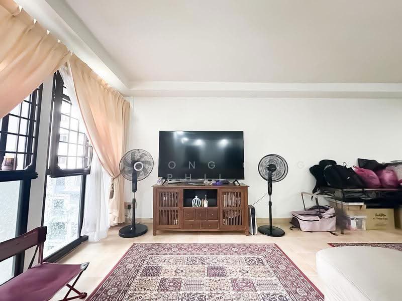188B Rivervale Drive, 188B Rivervale Drive, Hougang / Punggol / Sengkang, 3 Bedrooms, 1,237 sqft, HDB Flat For Sale, by Lim Yong Qing Phil, 500272834 - Living Room - PropertyGuru.com.sg