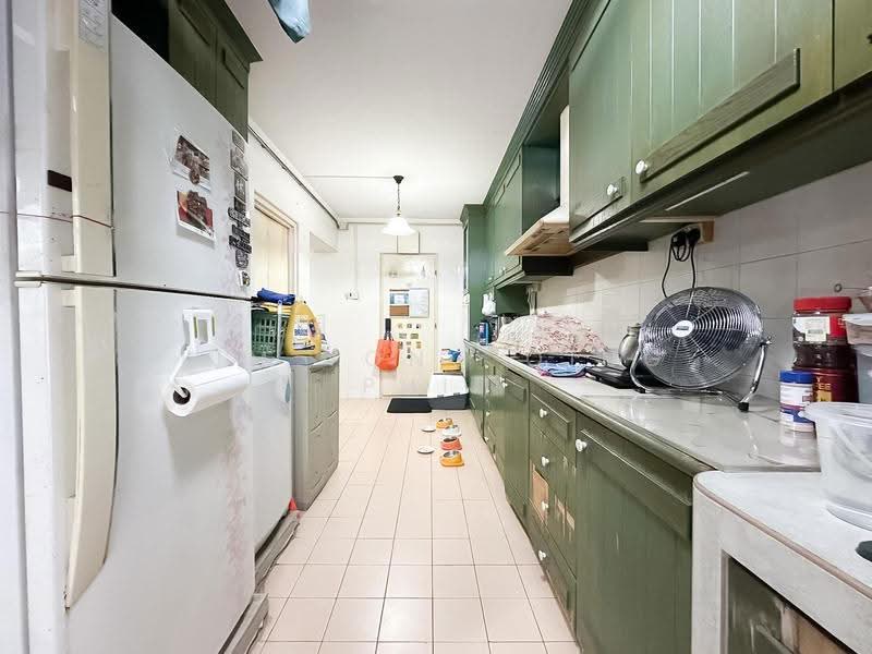 188B Rivervale Drive, 188B Rivervale Drive, Hougang / Punggol / Sengkang, 3 Bedrooms, 1,237 sqft, HDB Flat For Sale, by Lim Yong Qing Phil, 500272834 - Kitchen - PropertyGuru.com.sg