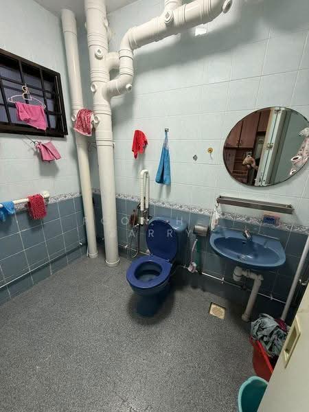303A Anchorvale Link, 303A Anchorvale Link, Hougang / Punggol / Sengkang, 3 Bedrooms, 1,184 sqft, HDB Flat For Rent, by Poon H K Barry, 500272836 - Bathroom - PropertyGuru.com.sg