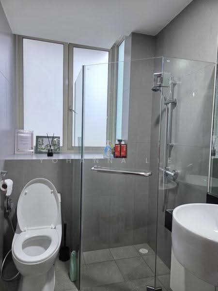 Shanghai One, 1 Shanghai Road, Tanglin / Holland / Bukit Timah, Room Rental, 100 sqft, Apartment For Rent, by Yohanna Lie, 500272845 - Bathroom - PropertyGuru.com.sg