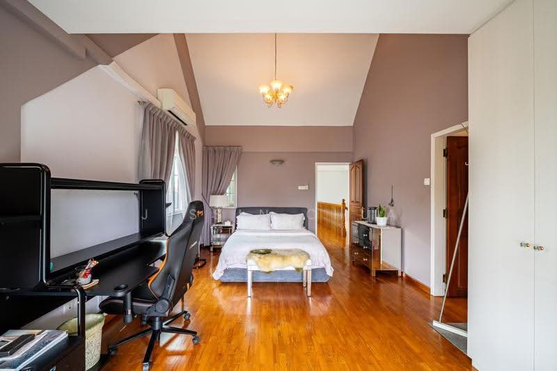 Serangoon Garden Estate, Chartwell Drive, Hougang / Punggol / Sengkang, 6 Bedrooms, 4,000 sqft, Semi-Detached House For Sale, by Jessin Chua, 500272852 - Bedroom - PropertyGuru.com.sg