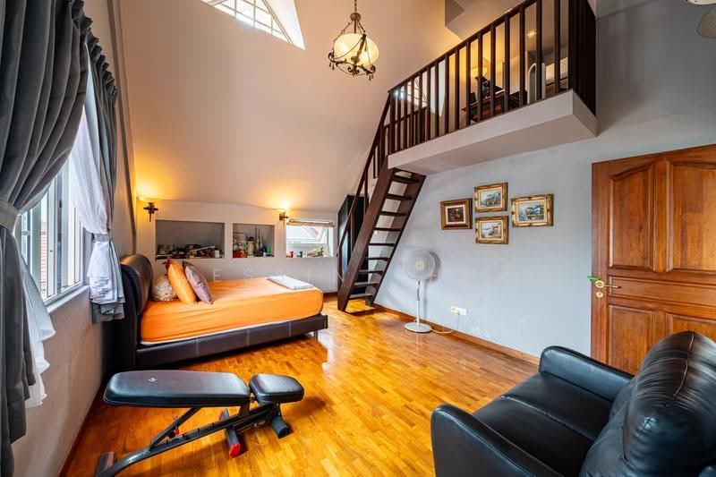 Serangoon Garden Estate, Chartwell Drive, Hougang / Punggol / Sengkang, 6 Bedrooms, 4,000 sqft, Semi-Detached House For Sale, by Jessin Chua, 500272852 - Bedroom - PropertyGuru.com.sg