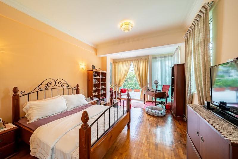 Serangoon Garden Estate, Chartwell Drive, Hougang / Punggol / Sengkang, 6 Bedrooms, 4,000 sqft, Semi-Detached House For Sale, by Jessin Chua, 500272852 - Bedroom - PropertyGuru.com.sg