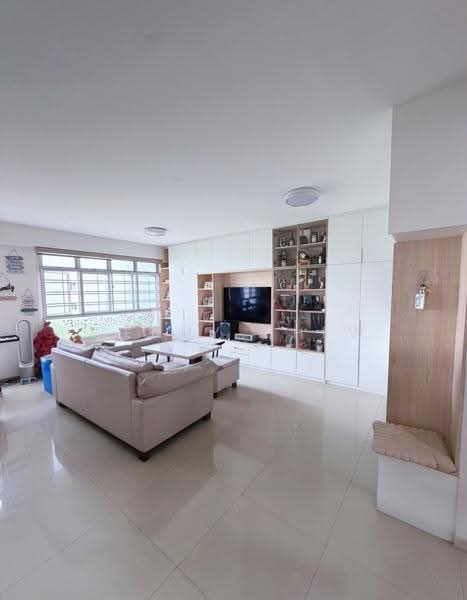 182B Woodlands Street 13, 182B Woodlands Street 13, Admiralty / Woodlands, 3 Bedrooms, 1,216 sqft, HDB Flat For Sale, by Wendy Chew, 500272856 - Living Room - PropertyGuru.com.sg