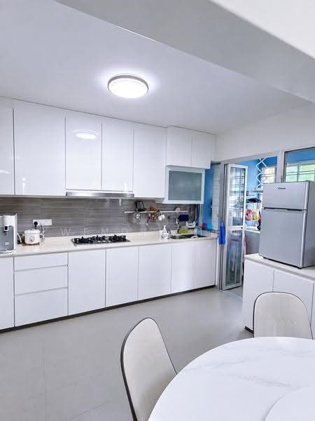182B Woodlands Street 13, 182B Woodlands Street 13, Admiralty / Woodlands, 3 Bedrooms, 1,216 sqft, HDB Flat For Sale, by Wendy Chew, 500272856 - Kitchen - PropertyGuru.com.sg