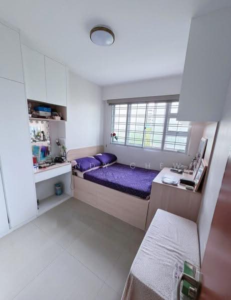 182B Woodlands Street 13, 182B Woodlands Street 13, Admiralty / Woodlands, 3 Bedrooms, 1,216 sqft, HDB Flat For Sale, by Wendy Chew, 500272856 - 2nd Bedroom - PropertyGuru.com.sg