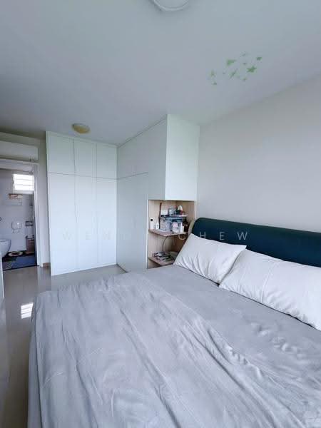 182B Woodlands Street 13, 182B Woodlands Street 13, Admiralty / Woodlands, 3 Bedrooms, 1,216 sqft, HDB Flat For Sale, by Wendy Chew, 500272856 - Master Bedroom - PropertyGuru.com.sg