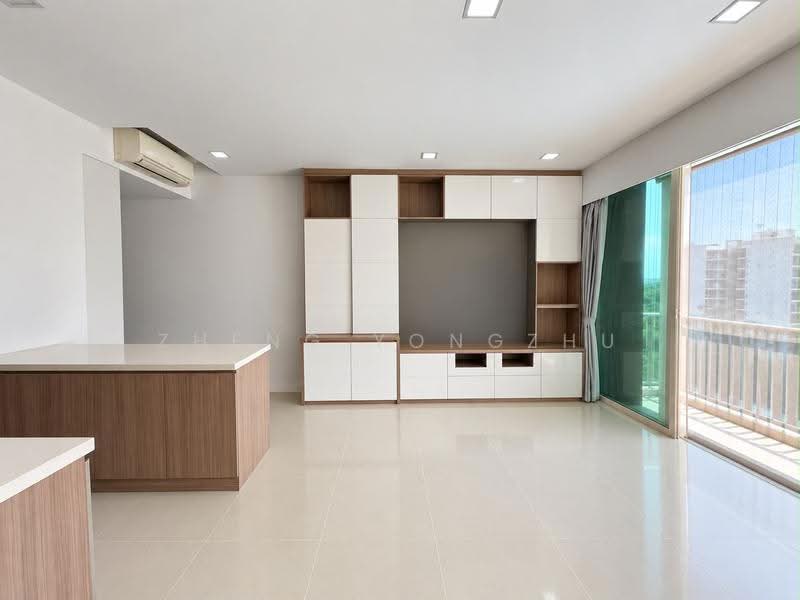 Watercolours, 25 Pasir Ris Link, Pasir Ris / Tampines, 4 Bedrooms, 1,238 sqft, Condominium For Rent, by Zheng YongZhu, 500272865 - Living Room - PropertyGuru.com.sg