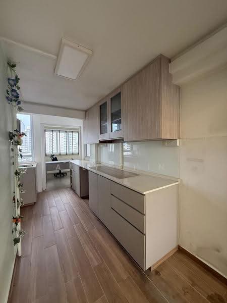 36 Circuit Road, 36 Circuit Road, Macpherson / Potong Pasir, 2 Bedrooms, 678 sqft, HDB Flat For Sale, by Ally Chin, 500272868 - Kitchen - PropertyGuru.com.sg