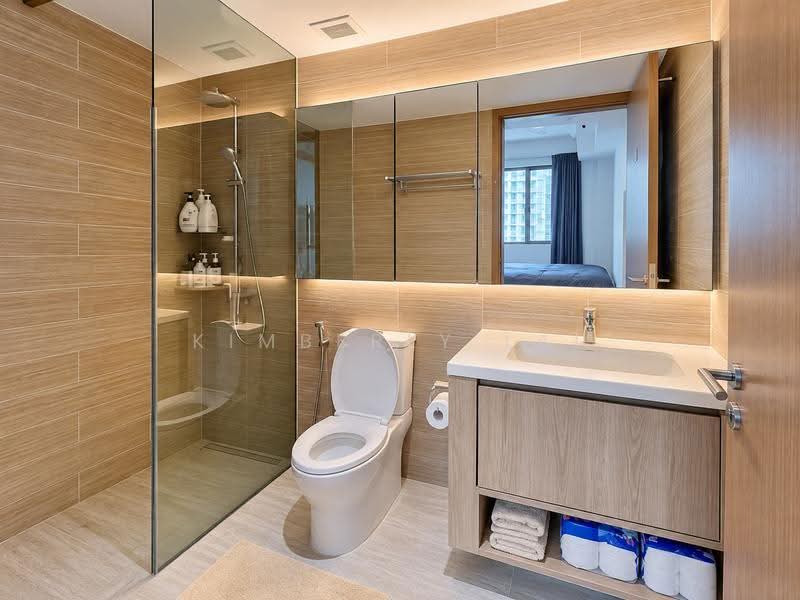 For own stay/investors, cheap bel. $1.2M 2BR convertible 3BR. Shuttle bus to MRT., Hougang / Punggol / Sengkang, 3 Bedrooms, 709 sqft, Condominium For Sale, by Kimberly Lai, 500272873 - Bathroom - PropertyGuru.com.sg