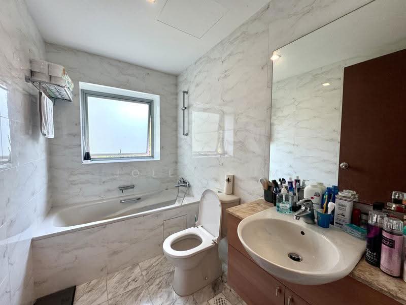 Whitewater, 21 Pasir Ris Street 72, Pasir Ris / Tampines, 3 Bedrooms, 1,141 sqft, Condominium For Sale, by Jolene Lim, 500272880 - Bathroom - PropertyGuru.com.sg