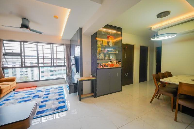445B Clementi Avenue 3, 445B Clementi Avenue 3, Buona Vista / West Coast / Clementi New Town, 3 Bedrooms, 1,001 sqft, HDB Flat For Sale, by Davis Lim, 500272881 - Living Room - PropertyGuru.com.sg