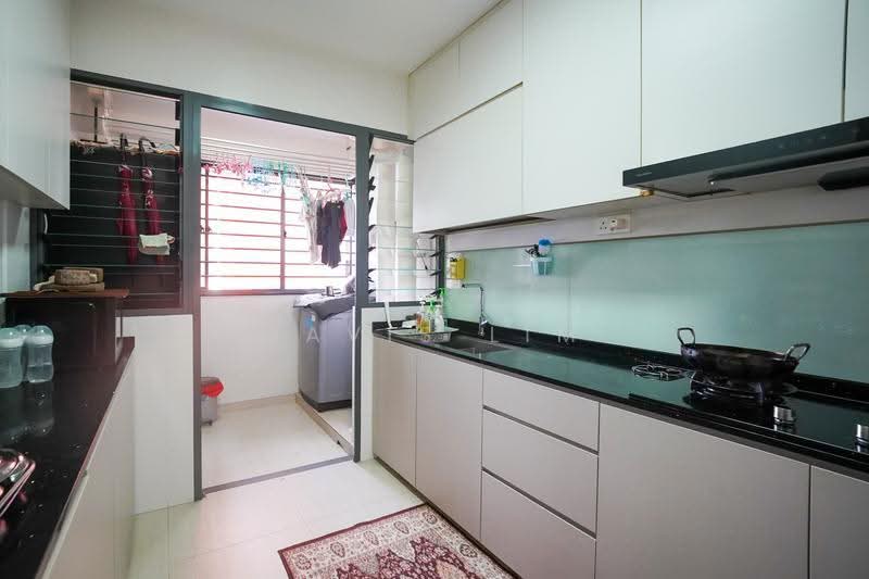 445B Clementi Avenue 3, 445B Clementi Avenue 3, Buona Vista / West Coast / Clementi New Town, 3 Bedrooms, 1,001 sqft, HDB Flat For Sale, by Davis Lim, 500272881 - Kitchen - PropertyGuru.com.sg