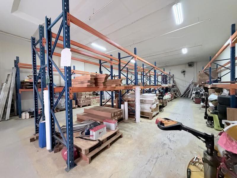 Unity Centre, 51 Bukit Batok Crescent, Dairy Farm / Bukit Panjang / Choa Chu Kang, 2,024 sqft, Light Industrial (B1) For Sale, by Kimchi Wong, 500272883 - CommercialGuru.com.sg