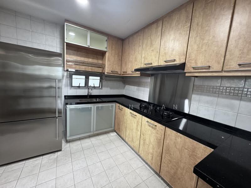 Bishan Loft, 31 Bishan Street 11, Ang Mo Kio / Bishan / Thomson, 4 Bedrooms, 1,464 sqft, Condominium For Rent, by Caitlin Tan, 500272885 - Spacious Renovated Kitchen - PropertyGuru.com.sg